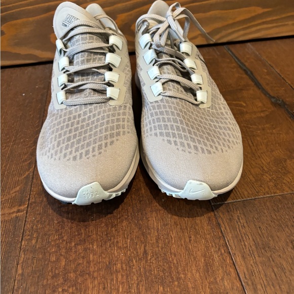 Pegasus 38 - Picture 2 of 4